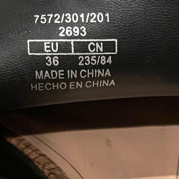 Zara Trafaluc Brown Tan Slip On Faux Snakeskin Loafers Sz 36 - Picture 7 of 8